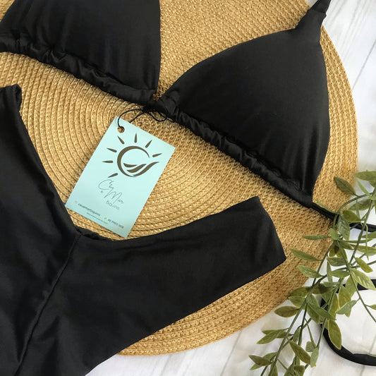 Classic Noir Bikini Set – Triangle Top & High-Leg Bottom